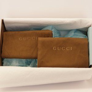 Gucci Shoe Box (incudes) 2x Gucci Shoe Bags